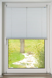 Klemmfix-Plissee "THERMO" Silberne Rückseite, Verdunklung, ohne Bohren, verspannt in Weiß

