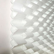 "DIAMANT" Plissee, Einzigartige 3D-Struktur - Faszinierender Lichteffekt in Weiß
